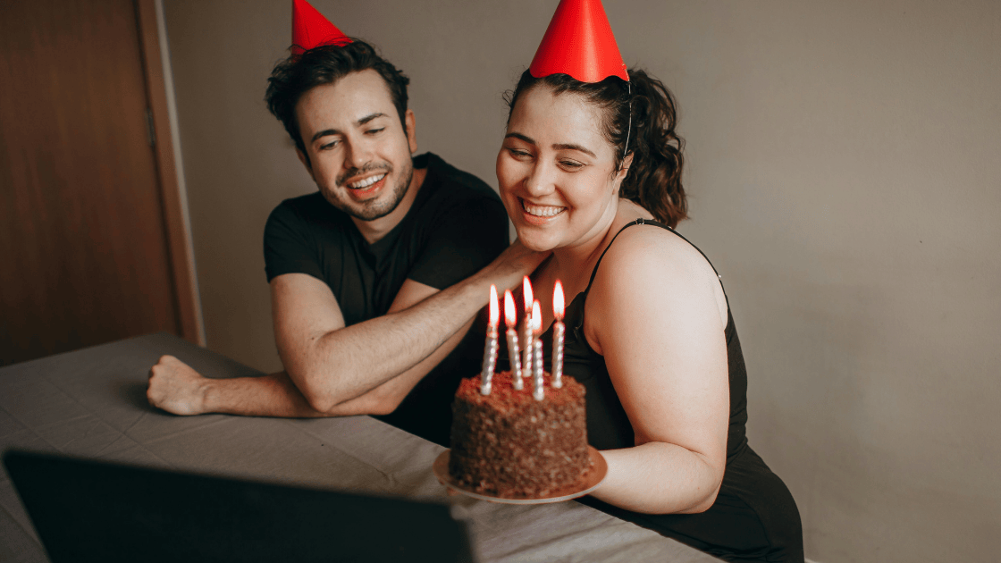 Hogyan írj személyes születésnapi üzenetet a testvérednek?