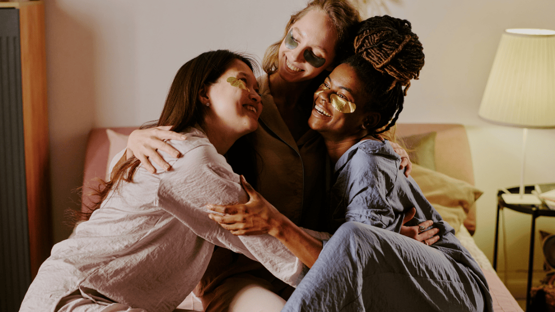 Hogyan írj személyes születésnapi üzenetet a legjobb barátnődnek?